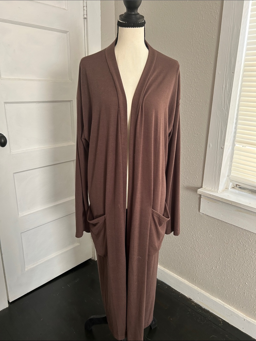 Amaryllis Long Open-Front Brown Cardigan with Pockets